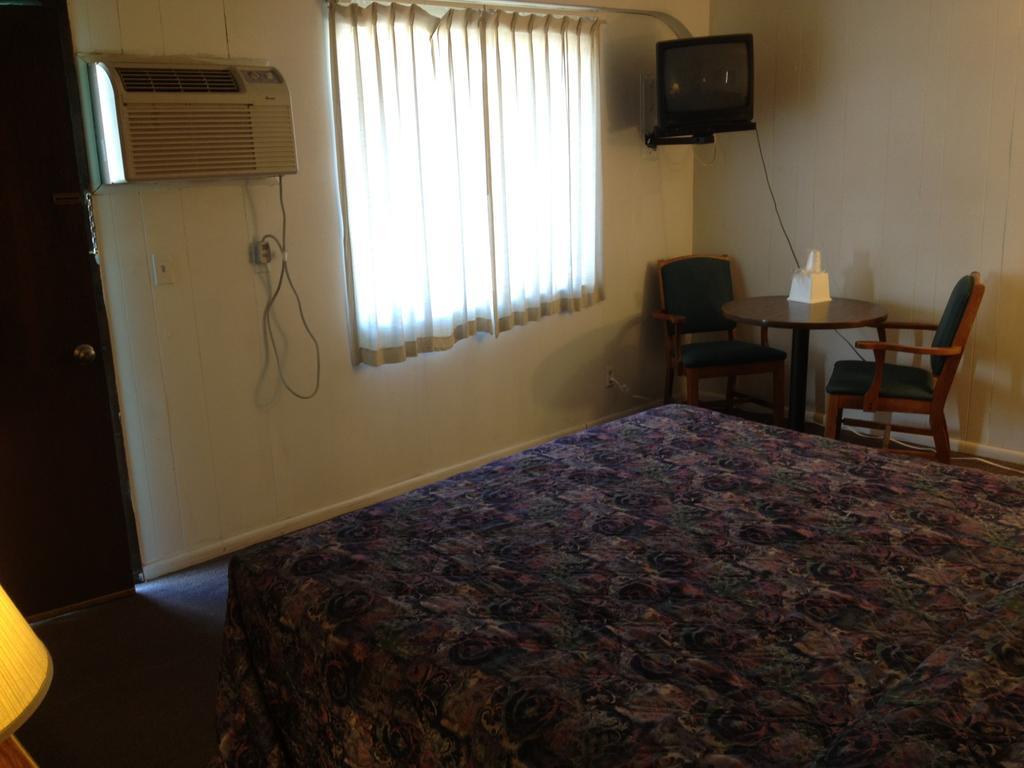 Budget Inn Грин-Ривер Экстерьер фото
